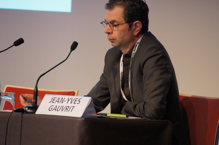 04_salle-atelier-8-avril_01